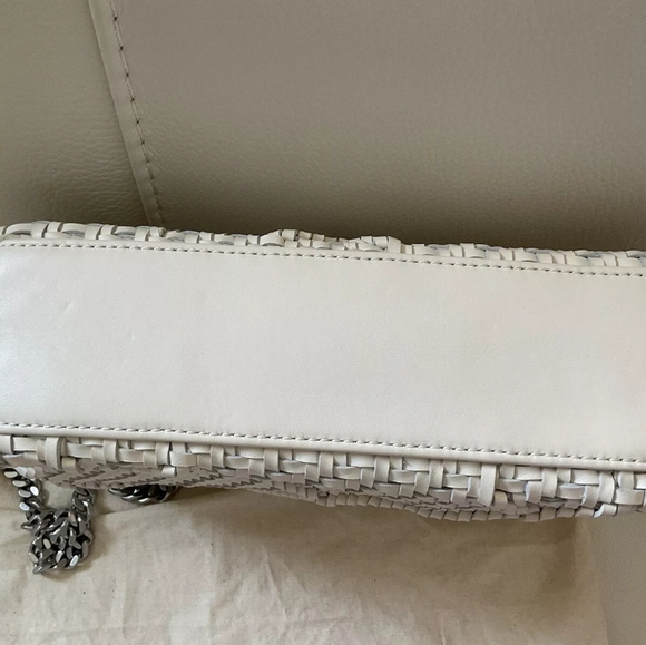 Tory Burch Kira Diamond woven small convertible shoulder bag ivory color - Picture 11 of 16